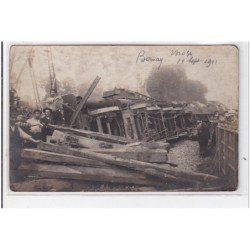 BERNAY : carte photo du déraillement du chemin fer en septembre 1911 - état (traces)