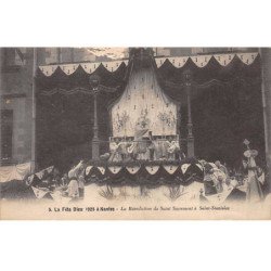 La Fête Dieu 1926 à NANTES - La Bénédiction du Saint Sacrement à Saint Stanislas - très bon état
