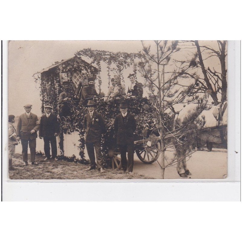 PERONVILLE : cavalcade - très bon état