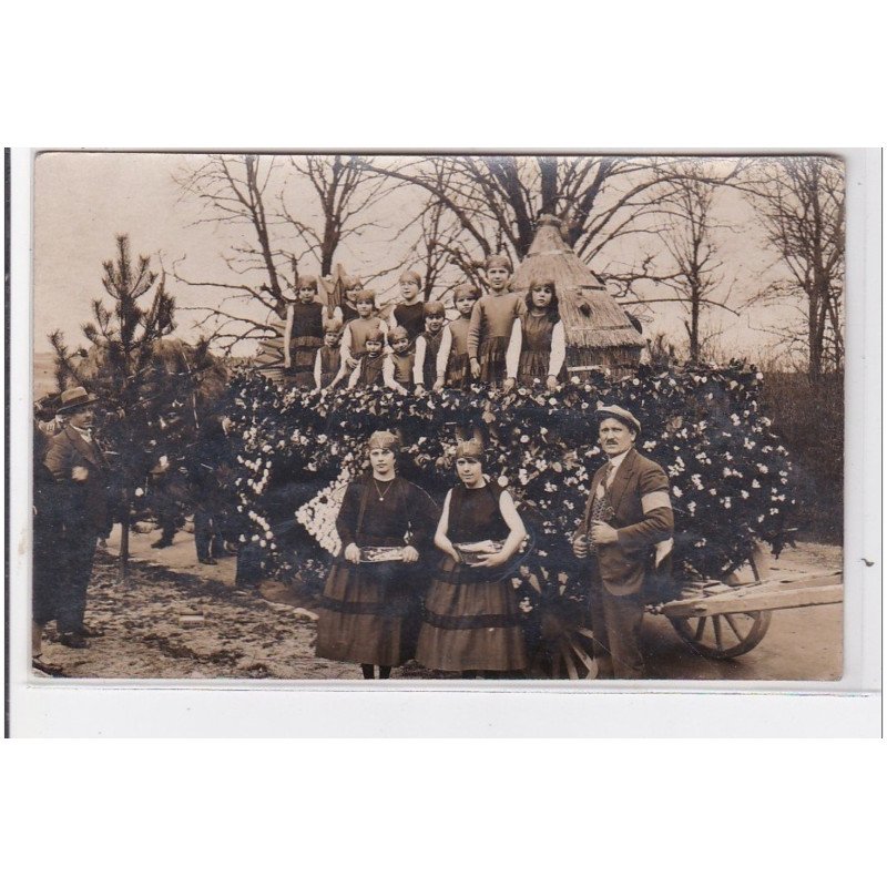 PERONVILLE : cavalcade - très bon état