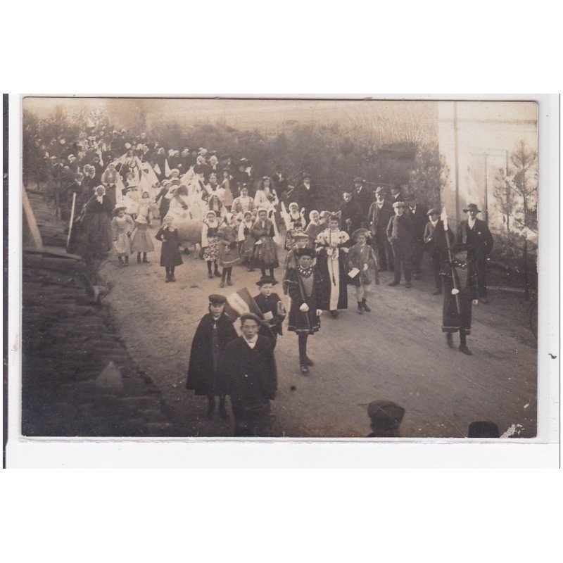 SAINT MACAIRE-du-BOIS : fete jeanne d'arc - très bon état