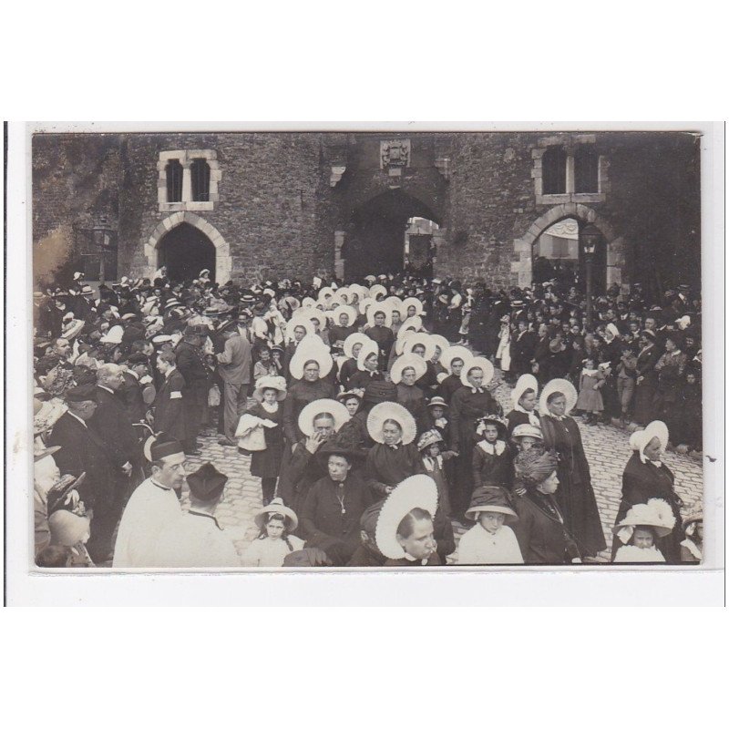 BOULOGNE-sur-MER : procession - très bon état