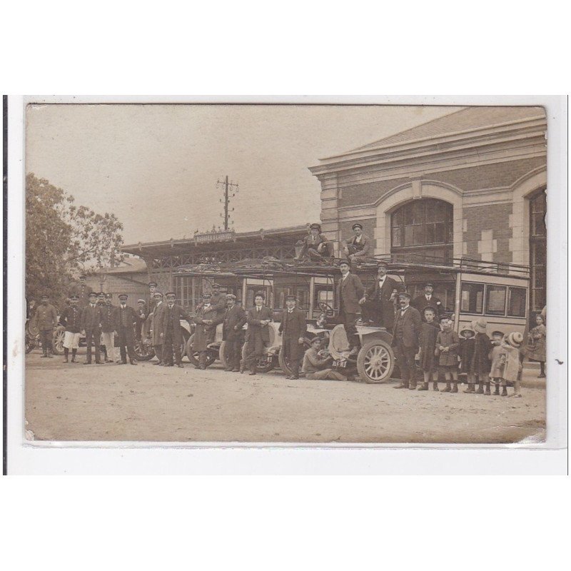 ROYAT : baggage à l'arrivée, autobus, personnages - état