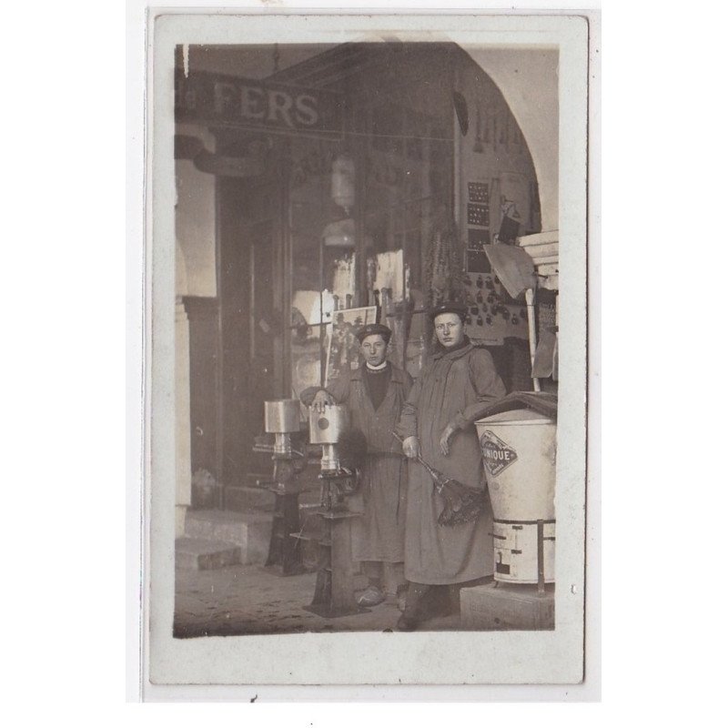 LOUHANS : quincaillerie jallet (sous les arcades) - très bon état