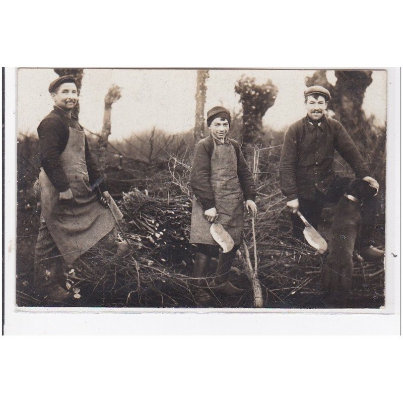 NEUVILLE : nord sarthe, paiysans coupants du bois - très bon état