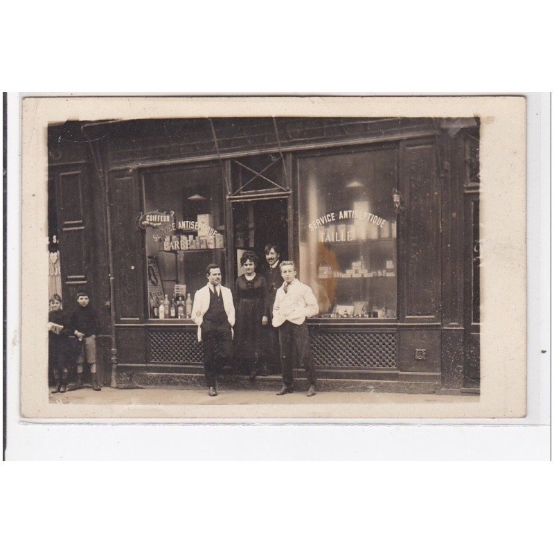 COURBEVOIE : service antiseptique, coiffeur, barbe, tailleur - très bon état