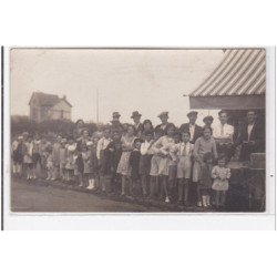 MONTMAGNY : groupe de personnages - très bon état