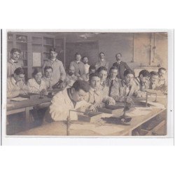 PARIS : dissection, science, biologie, eleve - état