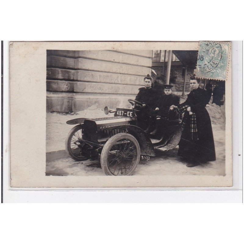 PARIS : personnages et voiture - très bon état