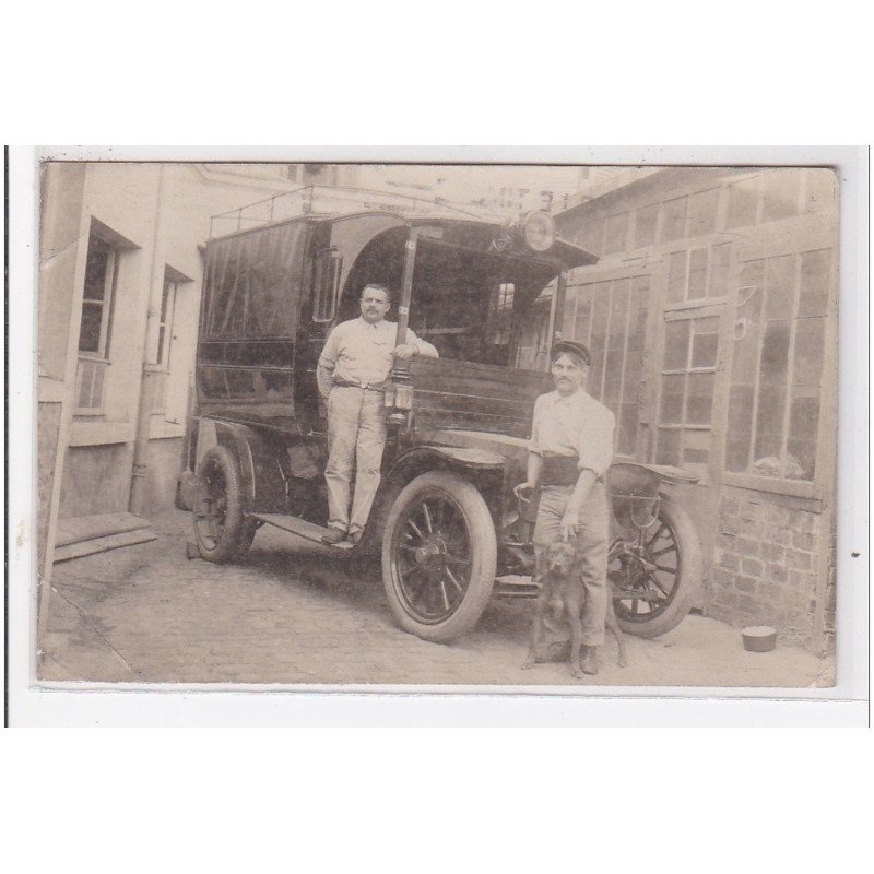 PARIS : carte photo d'un camion de livraison -  état (un coin plié)