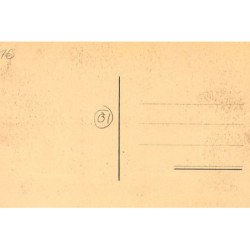 env. BELLEY :  chateau de peyrieu, sous-bois - etat