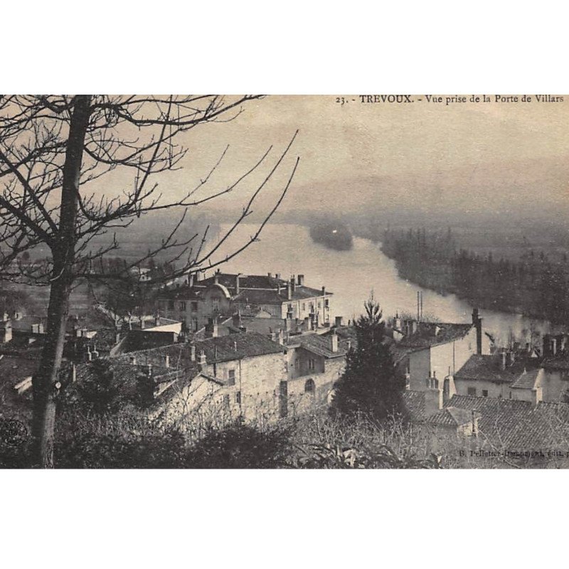 TREVOUX : vue prise de la porte de villars - tres bon etat