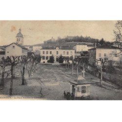 MEXIMIEUX : la place neuve et le chateau - tres bon etat