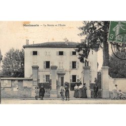 MONTMERIE : la mairie et l'ecole - tres bon etat