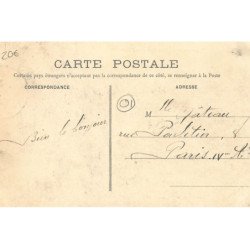 MONTMERIE : la mairie et l'ecole - tres bon etat