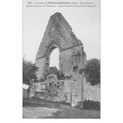 BOURGFONTAINE : ancien couvent de chartreux porte d'entrée d'une ancienne chapelle - tres bon etat