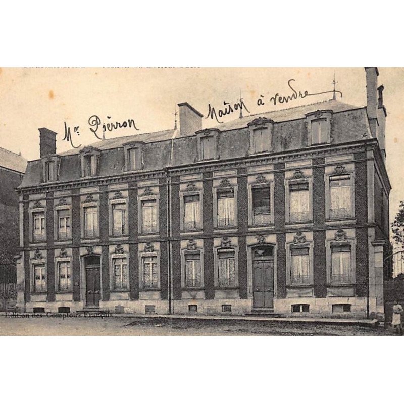 BRUNEHAMEL : maison du docteur petit - etat