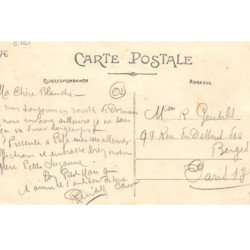 CHATEAU-THIERRY : hotel de ville, theatre et place du marché - etat