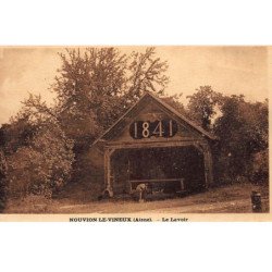NOUVION-le-VINEUX : le lavoir - tres bon etat