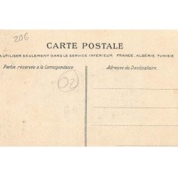 VILLEQUIER-AUMONT : la mairie - tres bon etat