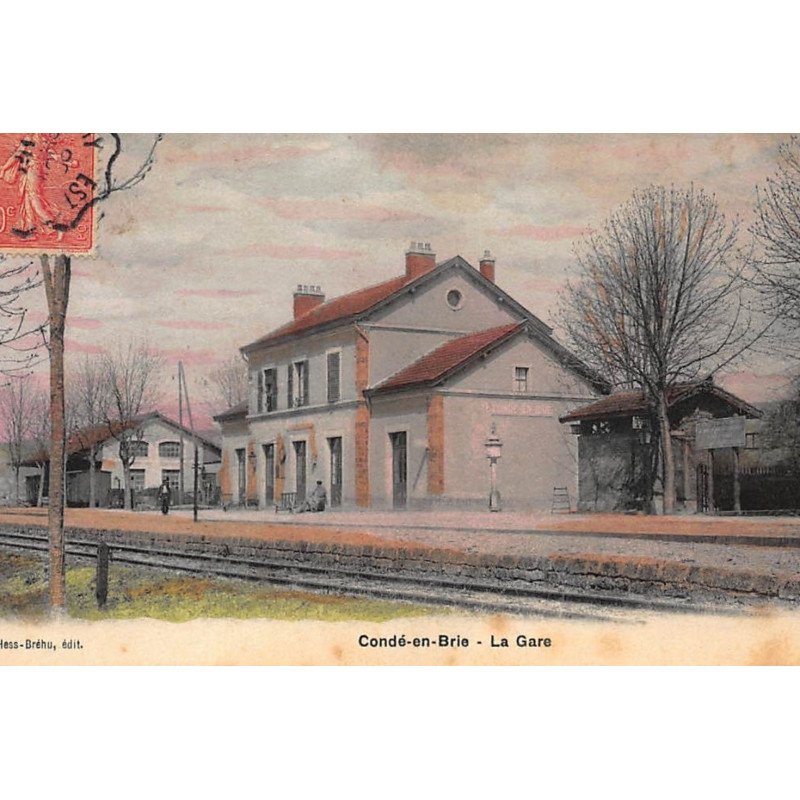 CONDE-en-BRIE : la gare - tres bon etat