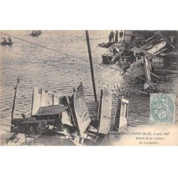 Catastrophe des PONTS DE CE - 4 Août 1907 - Débris de la Voiture de Voyageurs - très bon état
