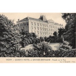 VICHY : queens hotel et grande-bretagne facade sur le parc - tres bon etat