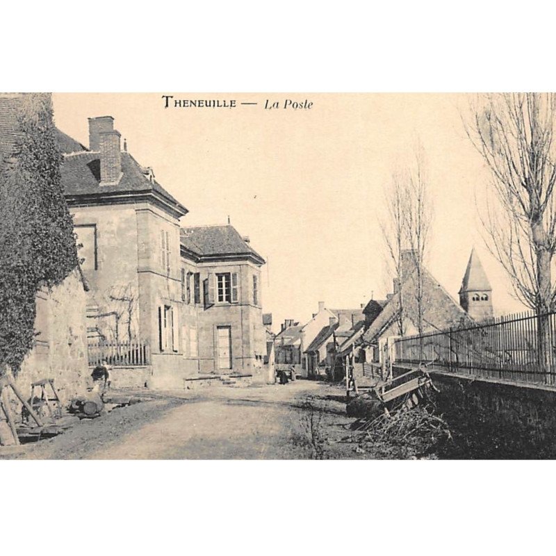 THENEUILLE : la poste - tres bon etat