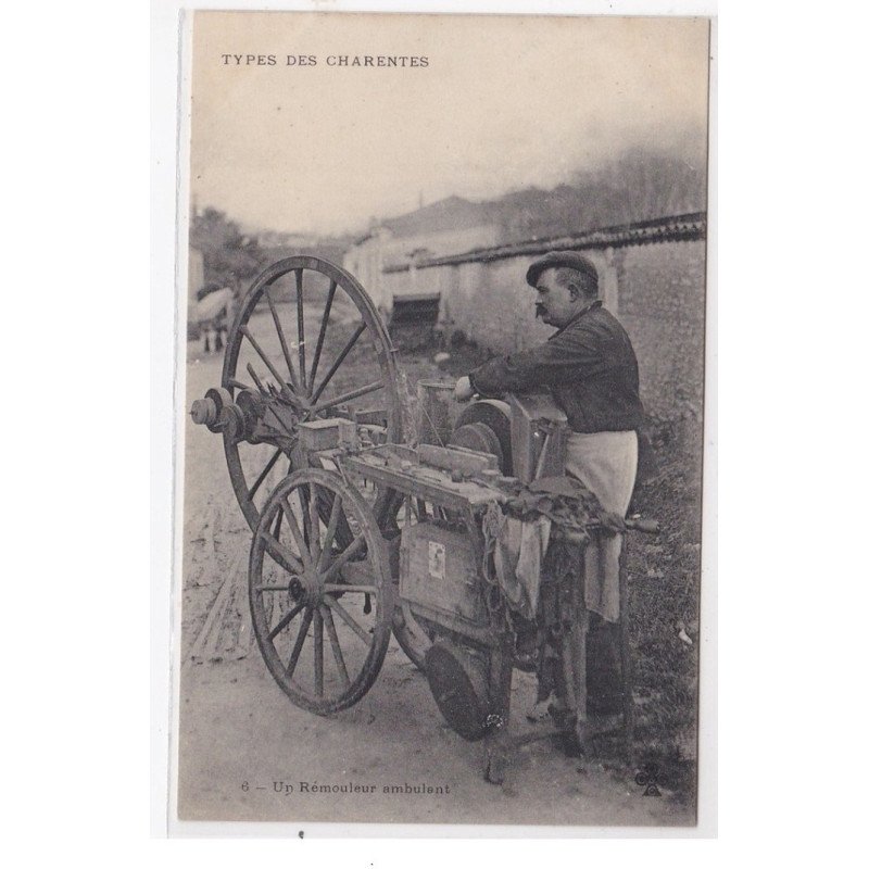 TYPES DES CHARENTES - un rémouleur ambulant - très bon état