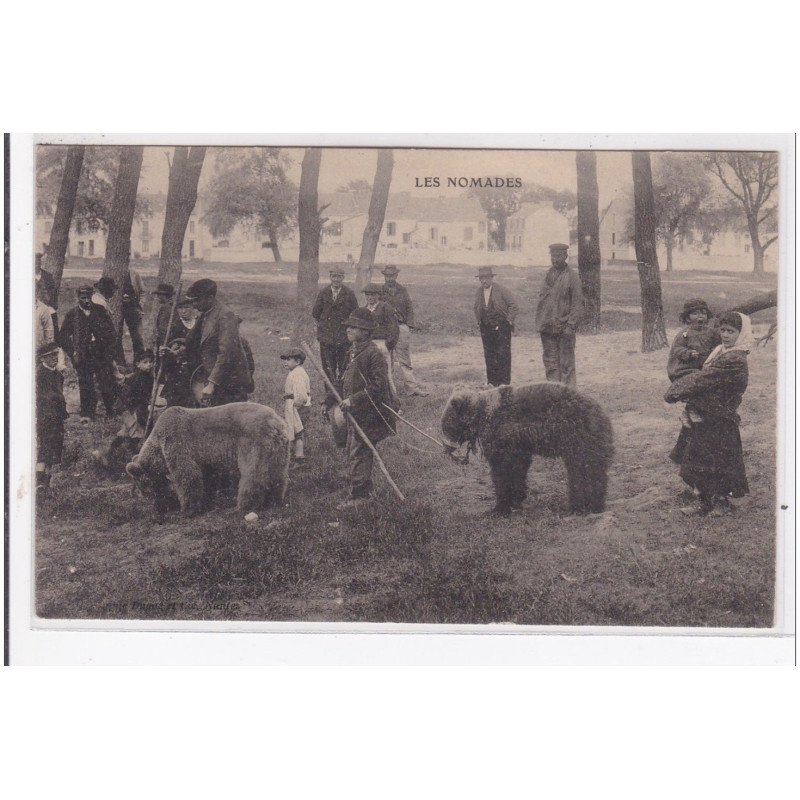 LOIRE ATLANTIQUE : les nomades, montreurs d'ours - etat