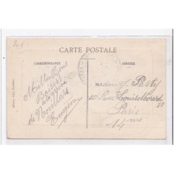 NOVILLARS : arrivée d'un train, en gare - tres bon etat