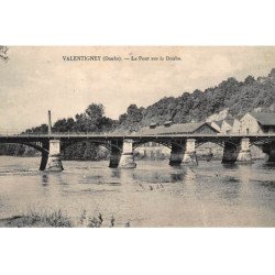 VALENTIGNEY : le pont sur le doubs - tres bon etat