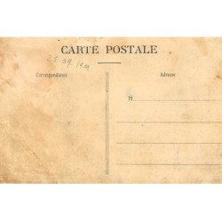 MACHAULT : la place et la mairie - etat