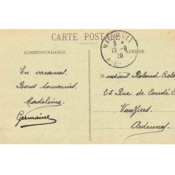 MACHAULT : place de la mairie - tres bon etat