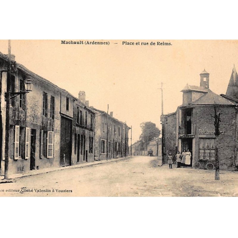 MACHAULT : place et rue de reims - etat