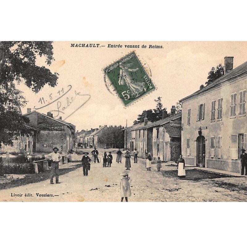 MACHAULT : entrée venant de reims - tres bon etat