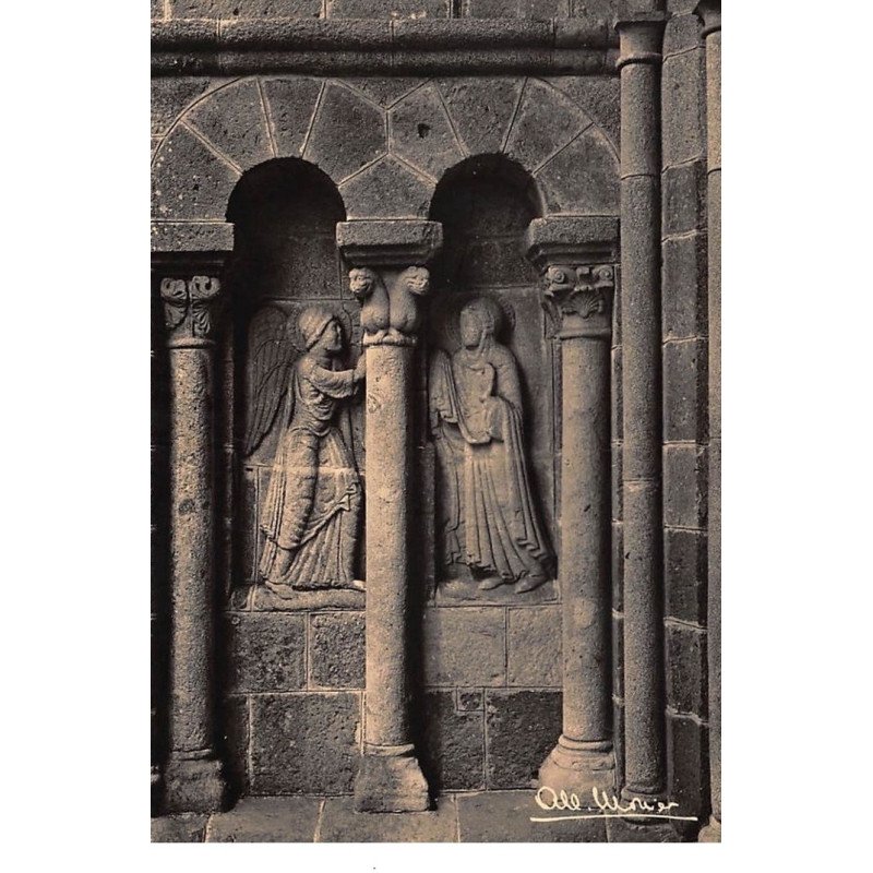 Albert MONIER : ydes, bas-reliefs du porche de l'eglise romane XIIe siecle, l'annonciation - tres bon etat