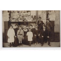 PARIS : carte photo d'une librairie - marchand de cartes postales au 98 rue de CHOISY - très bon état