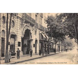 VICHY : international hotel et rue marechal-foch - tres bon etat