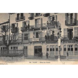 VICHY : hotel du palais - tres bon etat