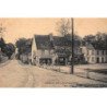 SAINT-GERAND-le-PUY : place du poids public - etat