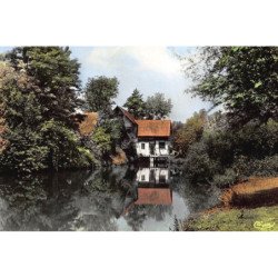 CHAVROCHES : le moulin bavard - tres bon etat