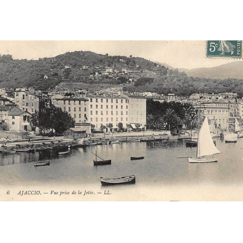 AJACCIO : vue prise de la jetée - tres bon etat