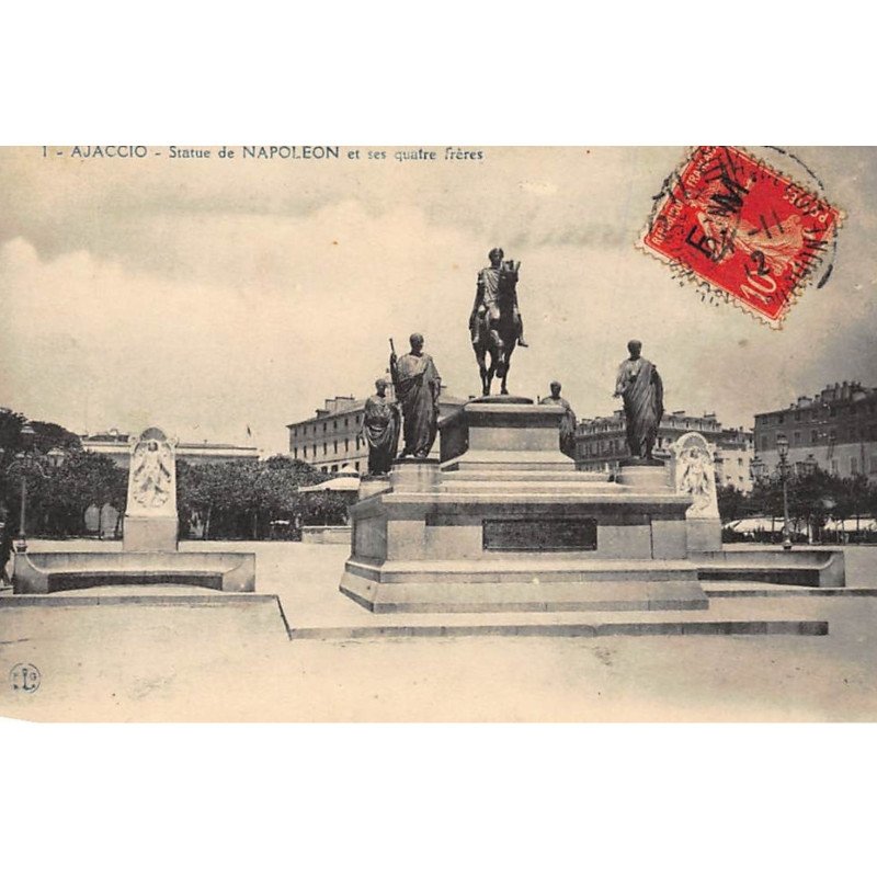 AJACCIO : statue de napoleon et ses quatre freres - etat