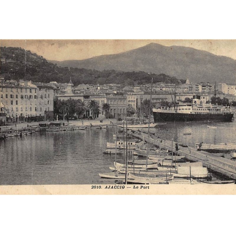 AJACCIO : le port - etat