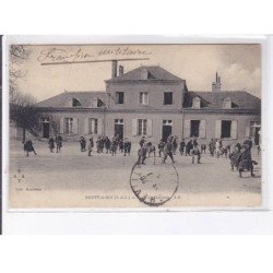 NEUVY-le-ROI: école des garçons - très bon état