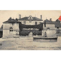 ROUVRES-sur-AUBE : place de la mairie - tres bon etat