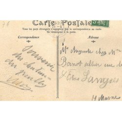 PAILLY : chateau de pailly, restes d'une ancienne cheminée - tres bon etat