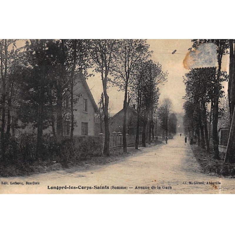 LONGPRE-les-CORPS-SAINTS : avenue de la gare