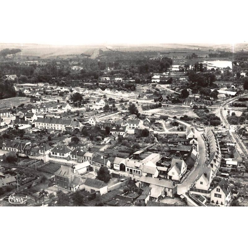 LONGPRE-les-CORPS-SAINTS : vue generale aerienne - tres bon etat